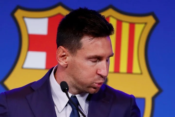 Un Messi, quebrado en llanto, se despidió del FC Barcelona
