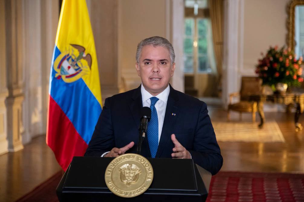 Colombia: “necesitamos un gobernante que le quepa el país”