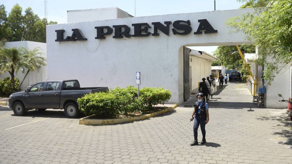 Nicaragua: el diario La Prensa reduce su personal