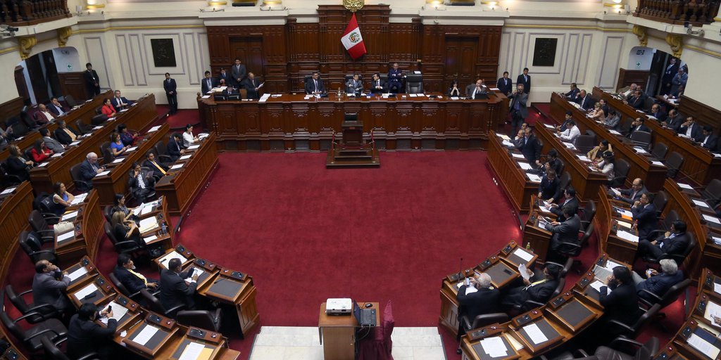 Congreso de Perú ratificó límites de facultades del presidente