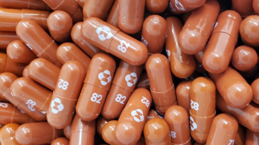 Reino Unido aprobó el uso de pastilla contra el Covid