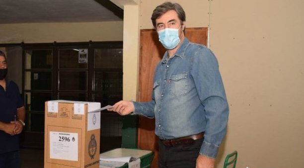 Votó Ángel Giano y destacó el “sistema democrático fortalecido”