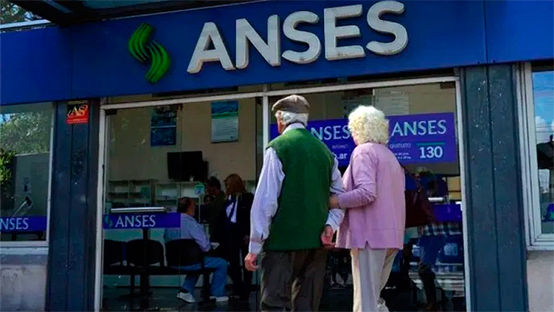 Confirmaron el bono para jubilados de ANSES de $8000