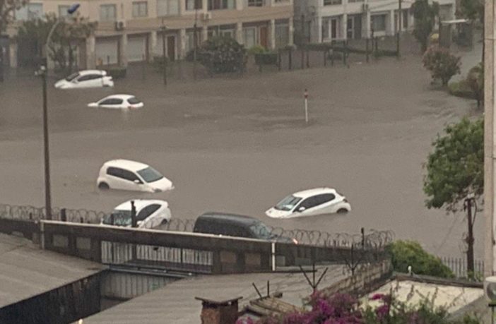 Montevideo inundada por un temporal