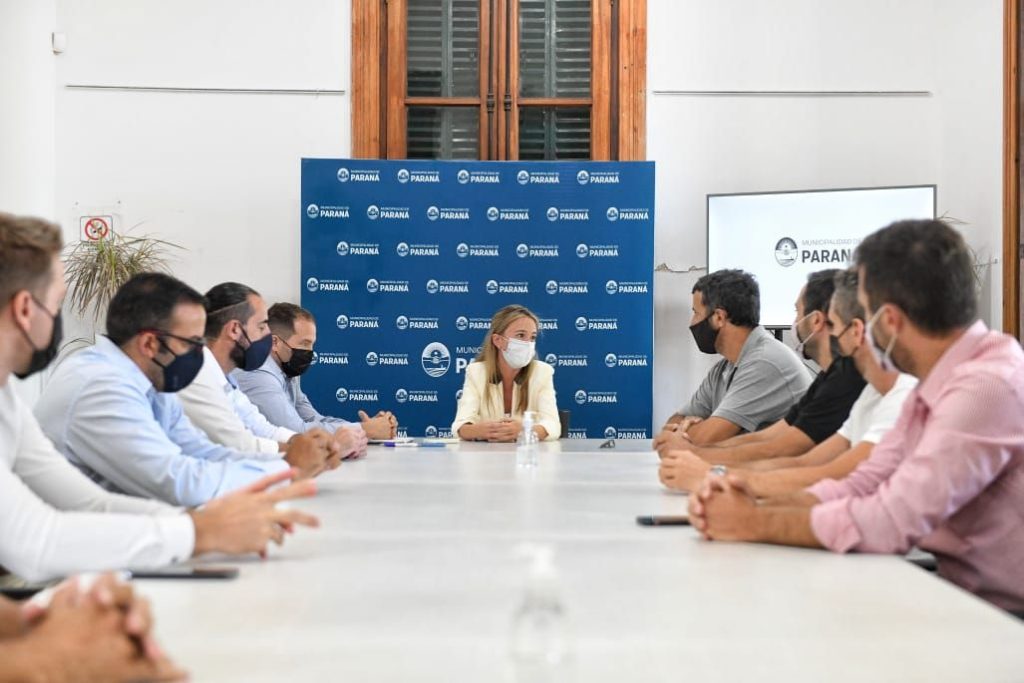 La Municipalidad de Paraná se reunió con organizadores de la FDD