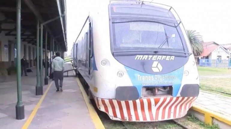 Incorporan un tren al servicio Colonia Avellaneda-Paraná