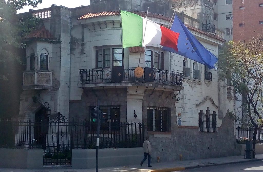 El consulado italiano: Colapsó por los pedidos de ciudadanía