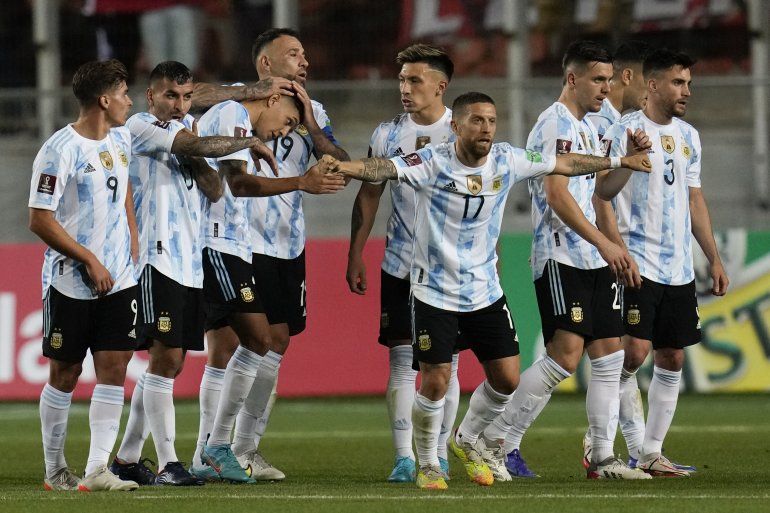 Fútbol: Argentina y Venezuela se jugará un día más tarde