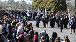 Paraná: suspenden el desfile por el 25 de Mayo