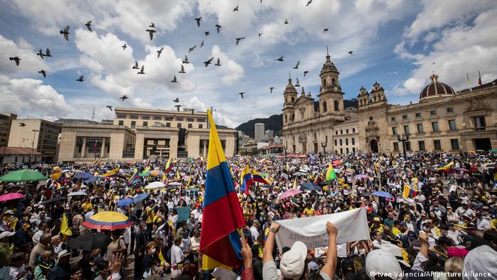 Un reducido grupo de oposición venezolana pide a Petro  “no negociar para Maduro”