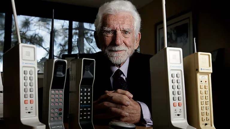 Se cumplen 50 años de la primera llamada desde un teléfono  celular