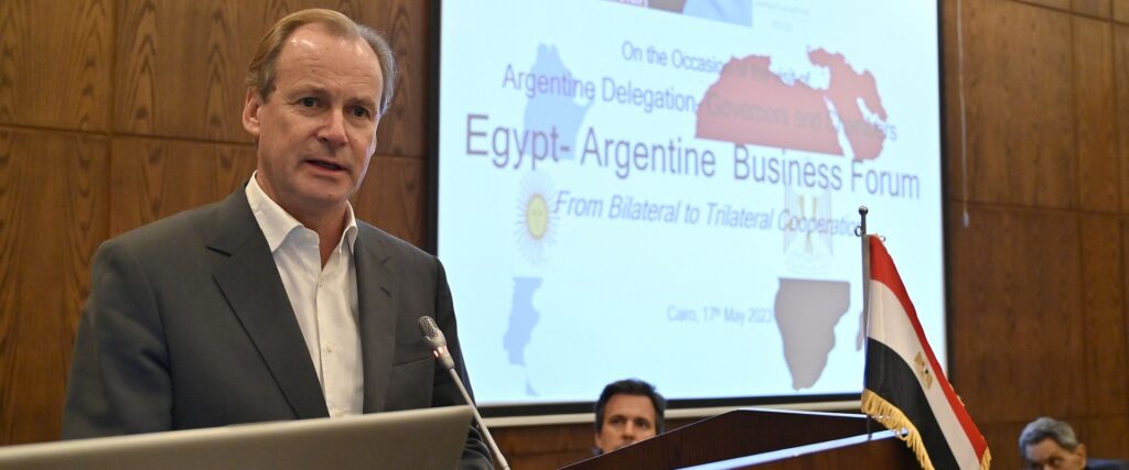 Bordet busca ampliar el comercio con Egipto y las inversiones en la Región Centro