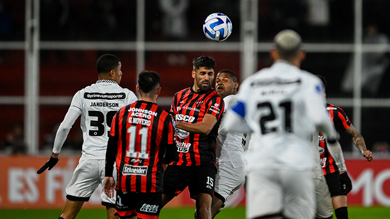 En su debut en la Sudamericana, Patronato cayó 2-0 con Botafogo