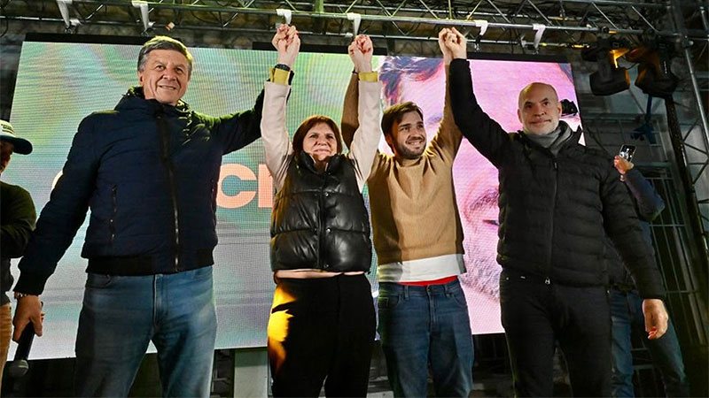 Ignacio Torres fue electo gobernador y festejó: “Chubut cambió”