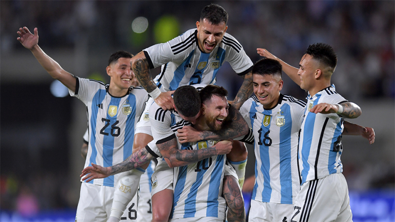 Argentina recibe a Ecuador en su debut oficial como campeona  del mundo