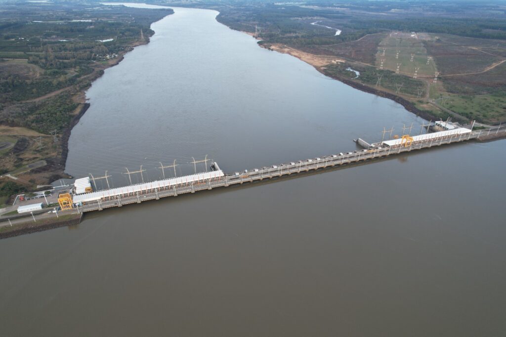 Se prevé un aumento del nivel del río Uruguay aguas abajo de la represa