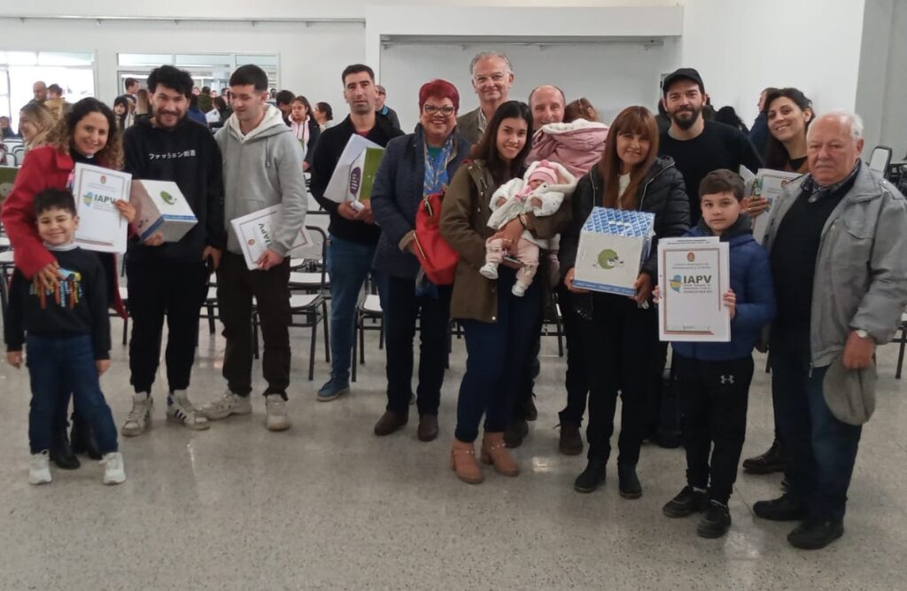Concepción del Uruguay: 30 familias recibieron la llave de sus hogares