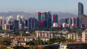 Un potente sismo de magnitud 6,2 sacudió Estambul