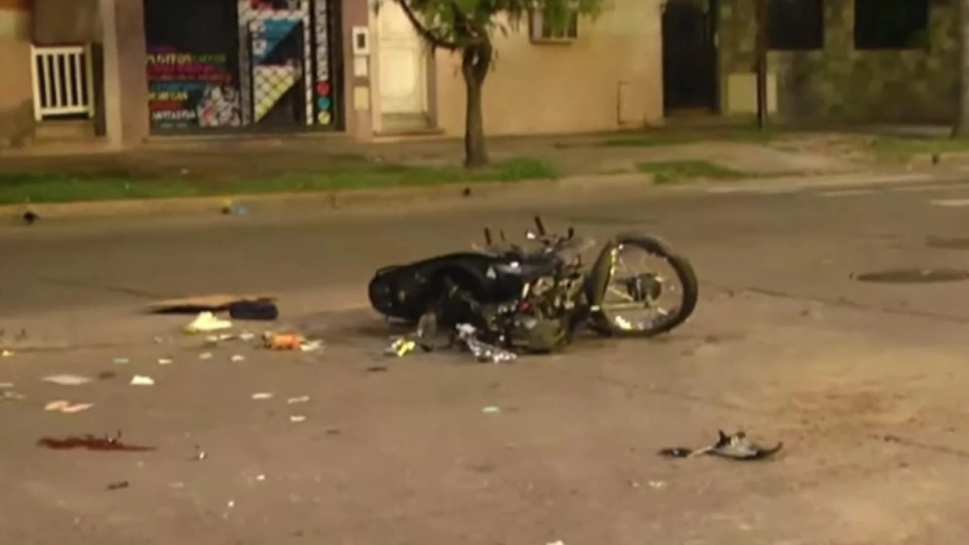 Grave choque entre moto y colectivo en Paraná