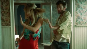 Ovación en Cannes para “Die, My Love”, la adaptación de la novela argentina “Matate, amor”