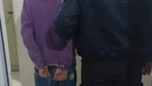 UNA BEBÉ FUE ASFIXIADA POR SU PADRE EN SANTA ELENA Y LA POLICÍA LOGRÓ SALVARLA CON RCP