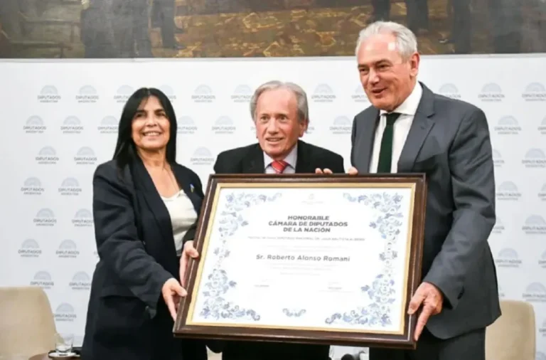 ROBERTO ROMANI FUE DISTINGUIDO CON LA MENCIÓN “ALBERDI” POR EL CONGRESO DE LA NACIÓN