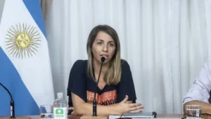 LAURA STRATTA ADVIERTE SOBRE EL DISCURSO ANTIVACUNAS Y RESPALDA LA CREACIÓN DE UNA COMISIÓN DE DIÁLOGO SOCIAL