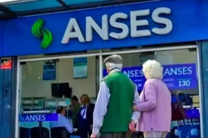 ANSES AUMENTA 2,9% LAS JUBILACIONES EN ABRIL Y MANTENDRÍA EL BONO DE $70.000