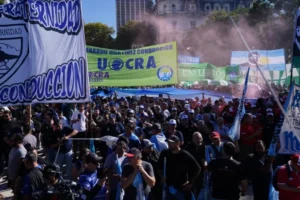 CGT ENDURECIÓ SU POSTURA, CUESTIONÓ AL GOBIERNO Y LLAMÓ A PROFUNDIZAR LA PROTESTA