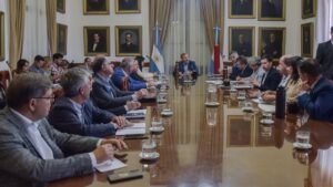 FRIGERIO REVISO EL PLAN VIAL CON FOCO EN OBRAS Y NUEVA MAQUINARIA