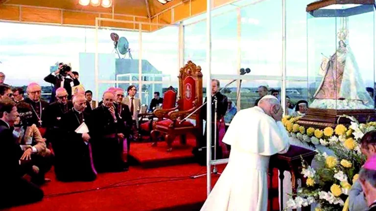 A 39 AÑOS DE LA VISITA DE JUAN PABLO II, UNA HISTORIA DE FE, SERVICIO Y AMOR EN PARANÁ