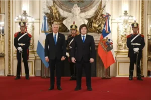 MILEI RECIBIÓ A KAST EN CASA ROSADA Y BUSCAN CONSOLIDAR UNA ALIANZA POLÍTICA REGIONAL