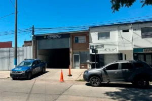 INVESTIGAN A CINCO POLICIAS TRAS HALLAZGO DE DROGAS EN UN PATRULLERO EN SANTA FE