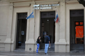 EL GOBIERNO NACIONAL RECORTÓ $540 MILLONES DESTINADOS A LA UNER EN MEDIO DEL CONFLICTO UNIVERSITARIO