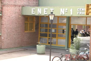 ALERTA INTERNACIONAL PERMITIÓ EVITAR UN POSIBLE ATAQUE ARMADO EN UNA ESCUELA DE PARANÁ