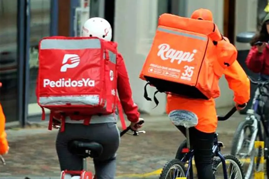DELIVERYS NECESITAN MÁS DE 450 VIAJES AL MES PARA ALCANZAR LA CANASTA BÁSICA