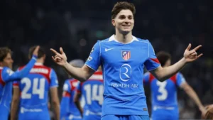 BARCELONA AVANZA POR JULIÁN ÁLVAREZ Y PREPARA UNA OFERTA MILLONARIA