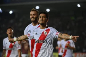 RIVER GANÓ EN VENEZUELA Y QUEDÓ A UN PASO DE LA CLASIFICACIÓN