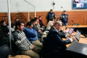 IMPUTARON A OCHO DETENIDOS POR INGRESAR 442 KILOS DE COCAÍNA EN AVIONETA A SANTA FE