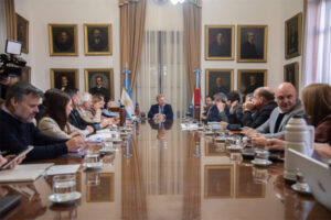 CONVOCAN A AUDIENCIA DE CONCILIACIÓN POR EL CONFLICTO EN GRANJA TRES ARROYOS
