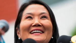 KEIKO FUJIMORI SERA PRESIDENTA DE PERU TRAS UN AJUSTADO TRIUNFO ELECTORAL