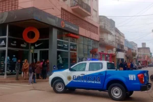 GUALEGUAYCHÚ: INVESTIGAN LA MUERTE DE UN ADOLESCENTE TRAS CAER DE UN EDIFICIO EN PLENO CENTRO