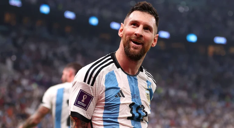 SCALONI ENSAYÓ UN EQUIPO ALTERNATIVO Y MESSI PODRÍA IR AL BANCO ANTE JORDANIA