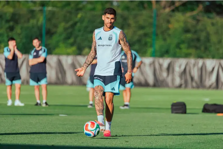 BUENA NOTICIA PARA LA SELECCIÓN: CUTI ROMERO RECIBIÓ EL ALTA Y APUNTA AL DEBUT MUNDIALISTA