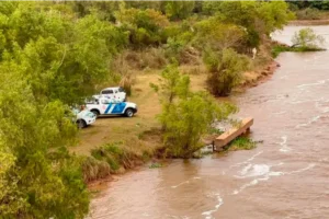 ENCONTRARON CON VIDA AL HOMBRE BUSCADO TRAS ABANDONAR SU AUTO EN LA RUTA 168