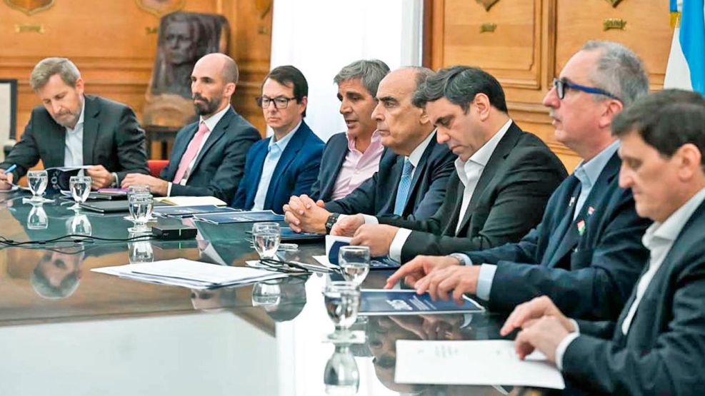 EL GOBIERNO REDUJO CASI UN 88% LAS TRANSFERENCIAS DISCRECIONALES A LAS PROVINCIAS EN JUNIO