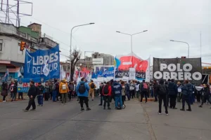 LA CGT Y LAS CTA MARCHAN AL CONGRESO Y REACTIVAN EL CONFLICTO SINDICAL