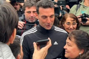 SCALONI REGRESÓ A PUJATO, SE EMOCIONÓ CON EL RECIBIMIENTO Y CONFIRMÓ QUE SEGUIRÁ EN LA SELECCIÓN HASTA DICIEMBRE