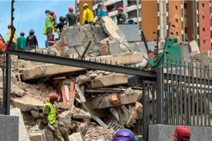 TERREMOTOS EN VENEZUELA: SUBIERON A 3685 LOS MUERTOS Y MAS DE 17900 PERSONAS SIGUEN SIN VIVIENDA
