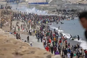 AL MENOS 11 MIGRANTES MURIERON AL INTENTAR LLEGAR A CEUTA